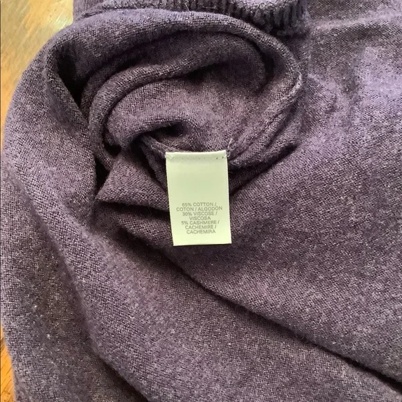EUC Purple sweater - Picture 4 of 5